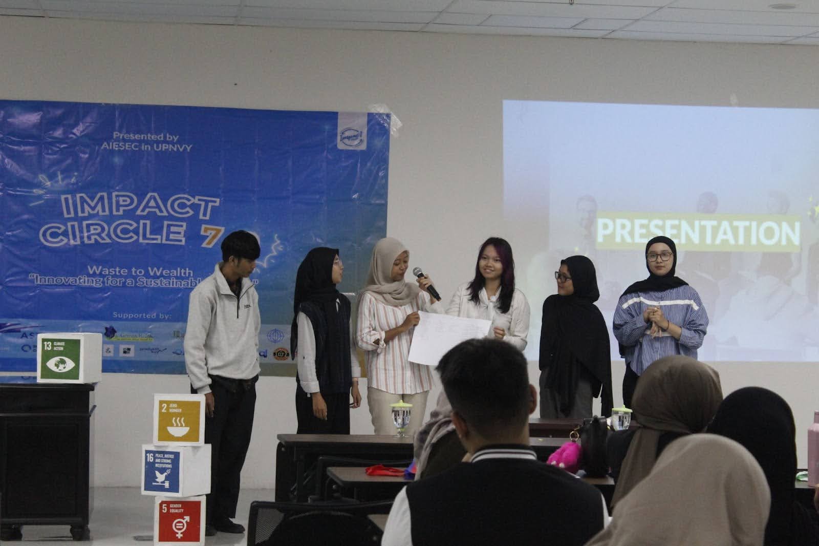 VoiceYourImpact: Kekuatan dan Makna di Balik Public Speaking